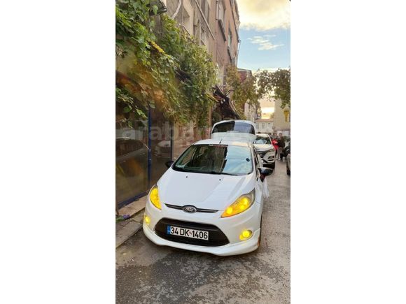 Sahibinden Ford Fiesta 1.4 TDCi Titanium X 2012 Model İstanbul 155.000 km Beyaz