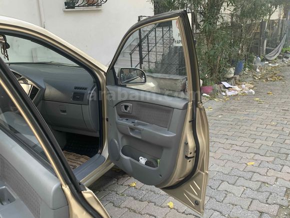 Sahibinden Kia Carens 2.0 CRDi EX 2003 Model 