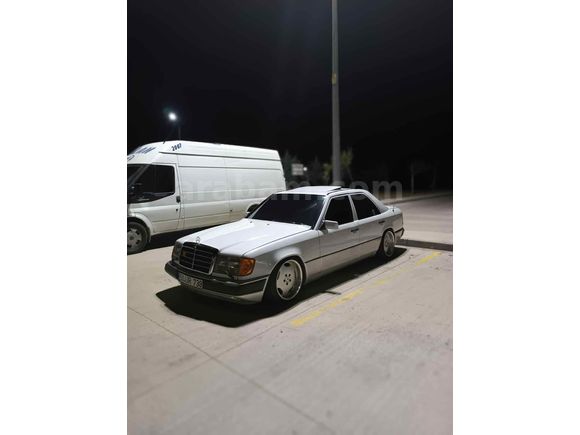 Galeriden Mercedes - Benz 260 E 1986 OTOMATİK 