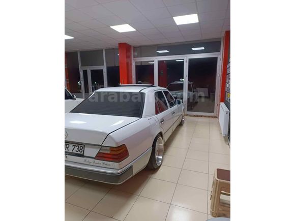 Galeriden Mercedes - Benz 260 E 1986 OTOMATİK 
