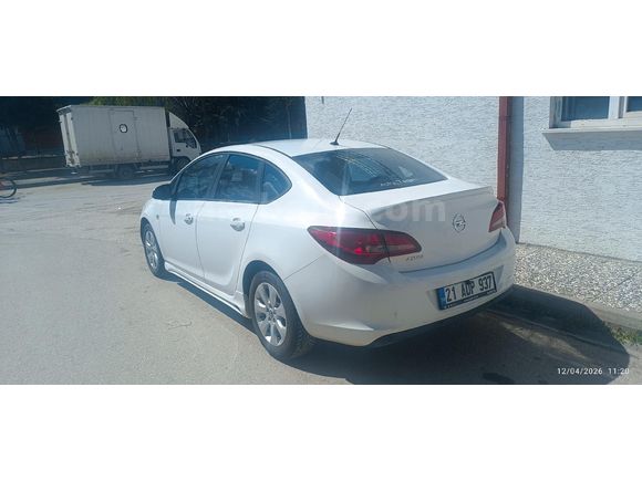 Sahibinden Opel Astra 1.6 Edition plus 2017 Model  157.000 km Beyaz