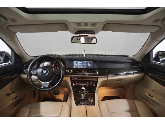 ..BMW 730d LONG EXLUSİVE..
..VAKUM/PERDE/TV/ 4 KOLTUK ISITMA..!