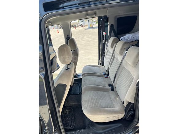 Sahibinden Fiat Doblo Combi 1.6 Multijet Premio 2012 Model  215.000 km Siyah