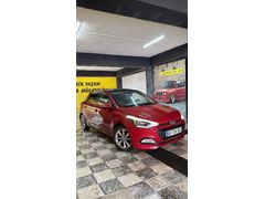 Sahibinden Hyundai i20 1.4 MPI Style 2018 Model  130.000 km Bordo