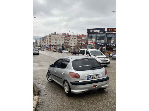 Sahibinden Peugeot 206 1.4 XT 2005 Model 