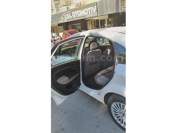 Sahibinden Fiat Linea 1.4 Fire Active Plus 2013 Model  262.000 km Beyaz