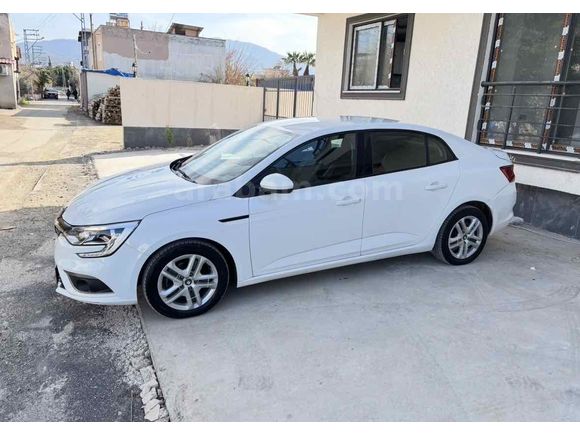 Sahibinden Renault Megane 1.5 Blue DCI Joy 2020 Model 