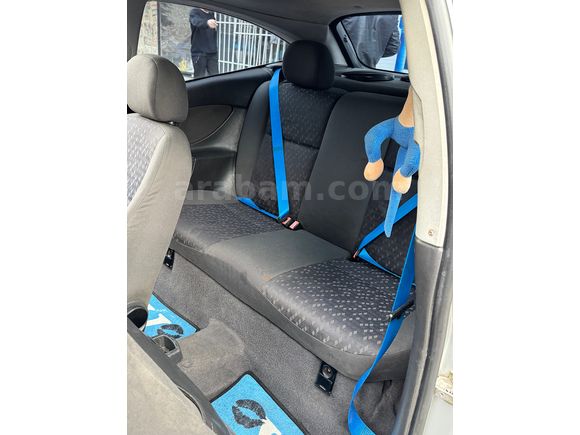 Sahibinden Ford Focus 2.0 Sport Trend 2001 Model 