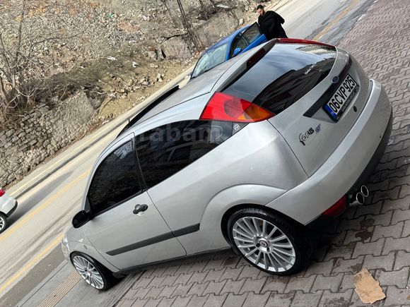 Sahibinden Ford Focus 2.0 Sport Trend 2001 Model 