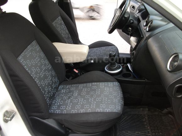 Ford Fiesta 1.4 Comfort OTOMATİK VİTES 2005 Model değişensiz orjinal İzmir