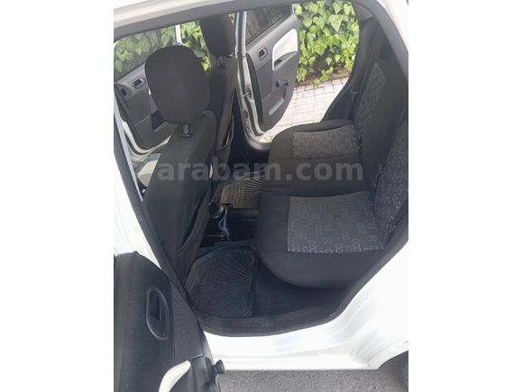 Ford Fiesta 1.4 Comfort OTOMATİK VİTES 2005 Model değişensiz orjinal İzmir
