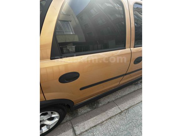 Sahibinden Opel Corsa 1.4  düşük km 
