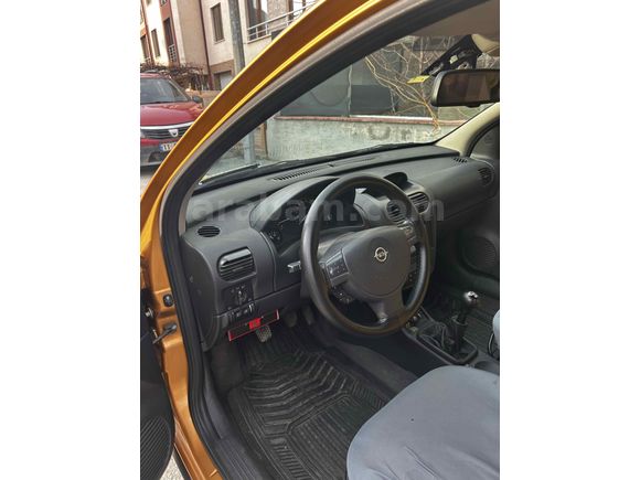 Sahibinden Opel Corsa 1.4  düşük km 
