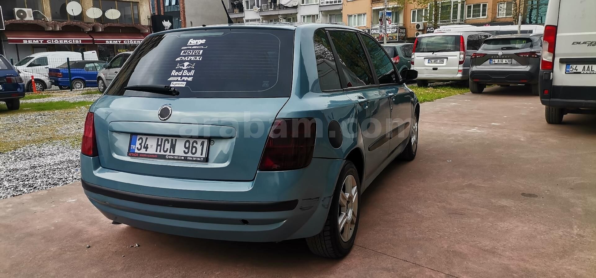 Galeriden Fiat Stilo 1.6 Dynamic 2005 Model Sakarya 265.000 km Mavi (metalik) 6