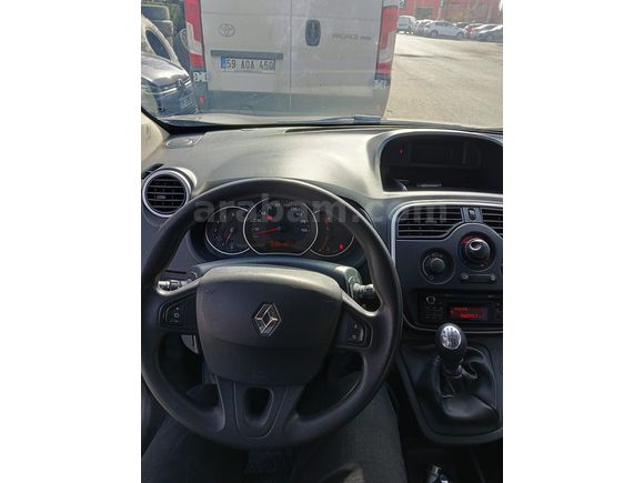 Sahibinden Renault Kangoo Multix 1.5 dCi Touch 2020 Model