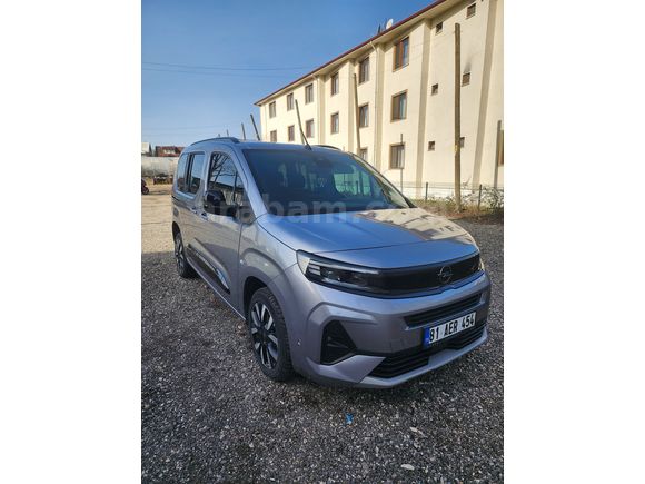 Sahibinden Opel Combo 1.5 CDTI Ultimate 2024 Model Düzce