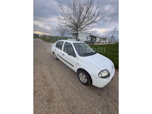 Galeriden Renault Clio 1.4 2000 Model Adıyaman