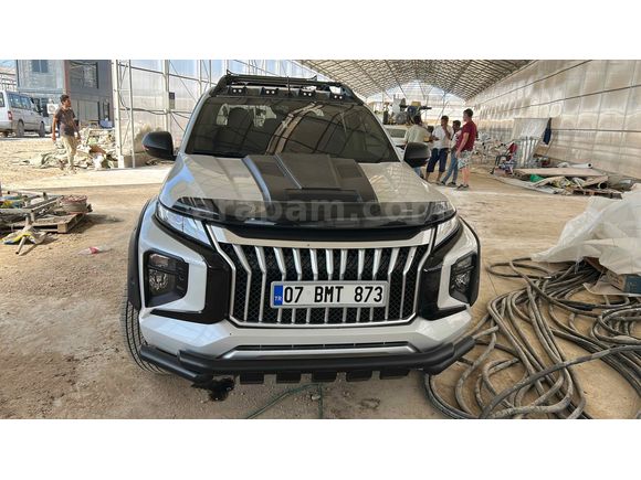 Sahibinden Mitsubishi L 200 4x4 Blizzard  Değerinde araçlarla takas olur 2021 Model 