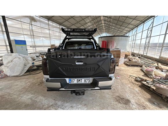 Sahibinden Mitsubishi L 200 4x4 Blizzard  Değerinde araçlarla takas olur 2021 Model 