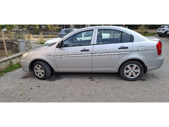 Sahibinden Hyundai Accent Era 1.5 CRDi Team 2011 Mode Orjinal Hatasız.