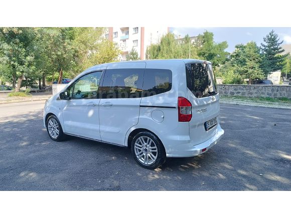 Sahibinden Ford Tourneo Courier 1.0 EcoBoost Titanium 2023 Model