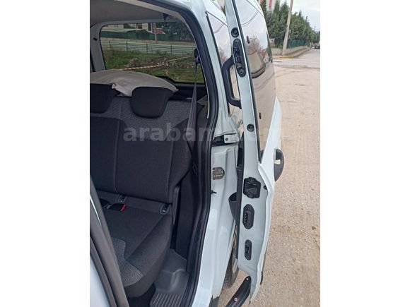 Sahibinden Ford Tourneo Courier 1.6 TDCi trent  2017 Model  171000 km Beyaz