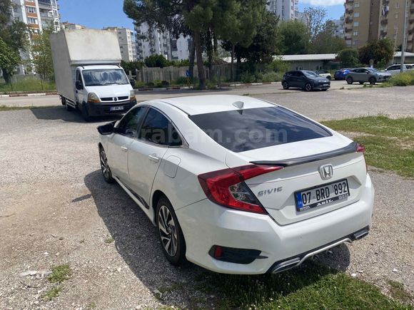 Sahibinden Honda Civic 1.6i DTEC Elegance 2018 Model 