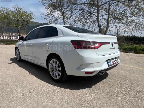 BURAK ŞAHİN OTOMOTİV'DEN SATILIK 2018 MODEL MEGANE 4 ICON