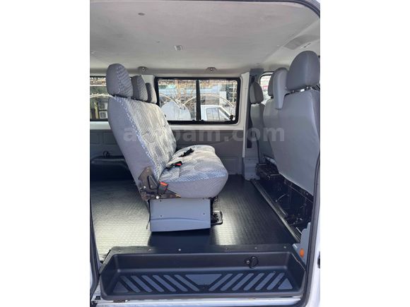 GÜLER OTO GALERİ 2012 MODEL 300S DEĞİŞENSİZ 