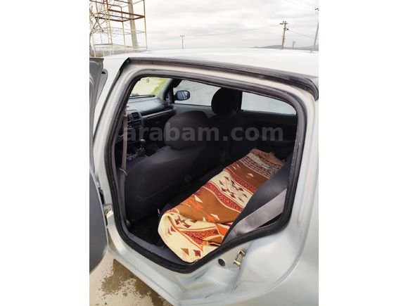 Sahibinden Renault Clio 1.4 RNA 2000 Model