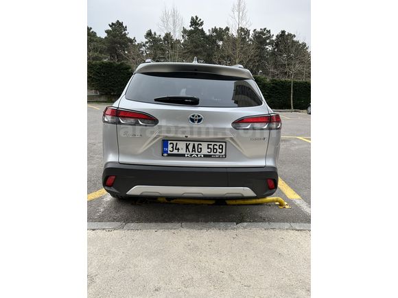 Sahibinden Toyota Corolla Cross 1.8 Hybrid Passion 2023 Model Cam Tavanlı