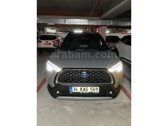 Sahibinden Toyota Corolla Cross 1.8 Hybrid Passion 2023 Model Cam Tavanlı