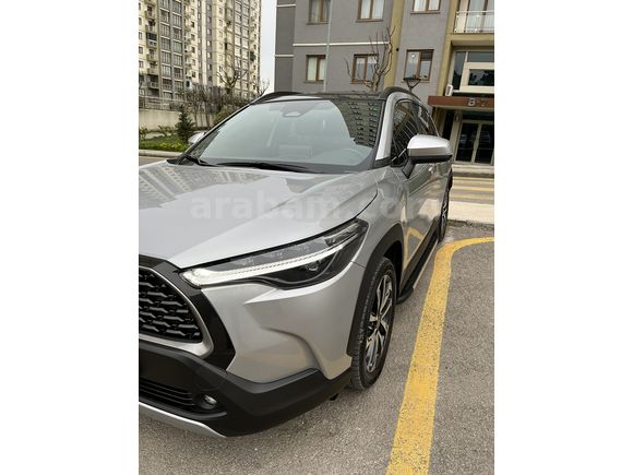 Sahibinden Toyota Corolla Cross 1.8 Hybrid Passion 2023 Model Cam Tavanlı