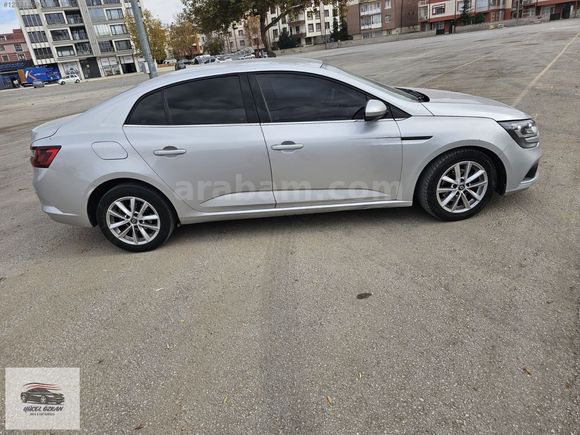 RENAULT MEGANE 1.5 BLEDC TOUCH OTOMATİK