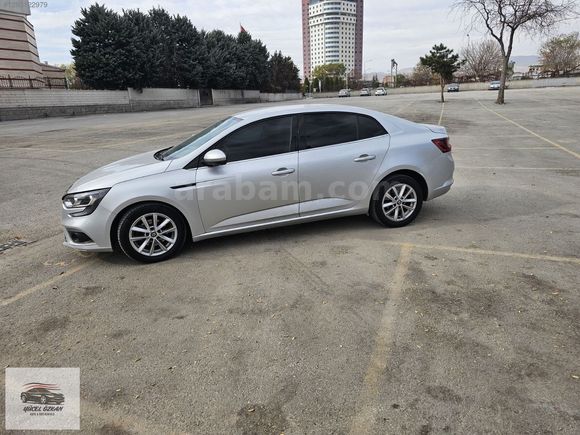 RENAULT MEGANE 1.5 BLEDC TOUCH OTOMATİK