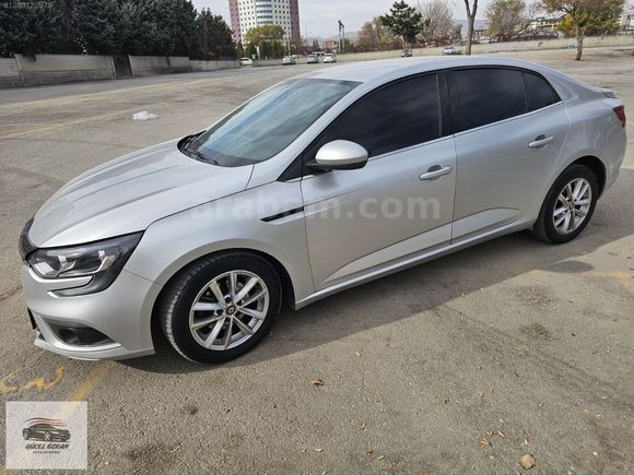 RENAULT MEGANE 1.5 BLEDC TOUCH OTOMATİK