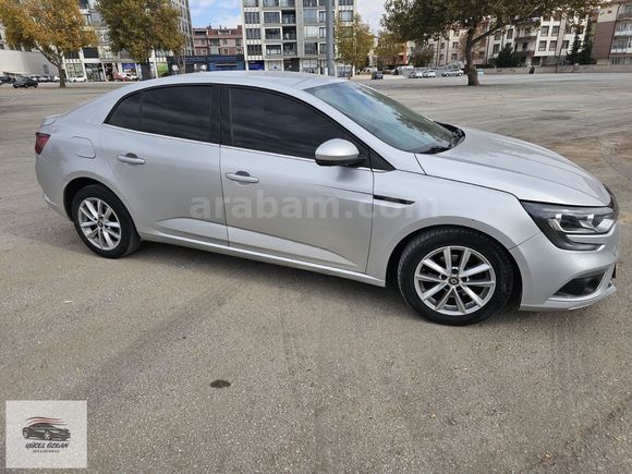 RENAULT MEGANE 1.5 BLEDC TOUCH OTOMATİK