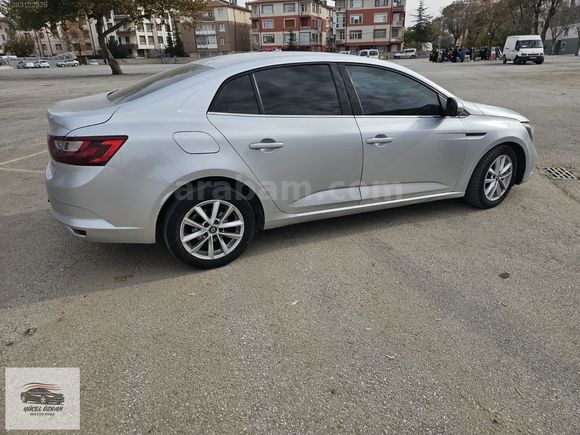 RENAULT MEGANE 1.5 BLEDC TOUCH OTOMATİK
