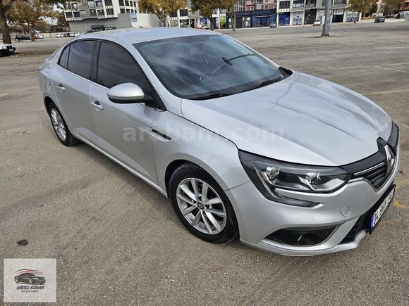 RENAULT MEGANE 1.5 BLEDC TOUCH OTOMATİK