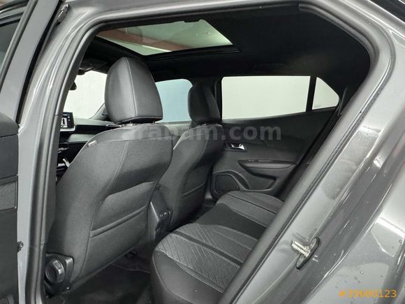 PEUGEOT 2008 | 1.2 HYBRİD 145 HP | HATASIZ BOYASIZ | CAM TAVAN