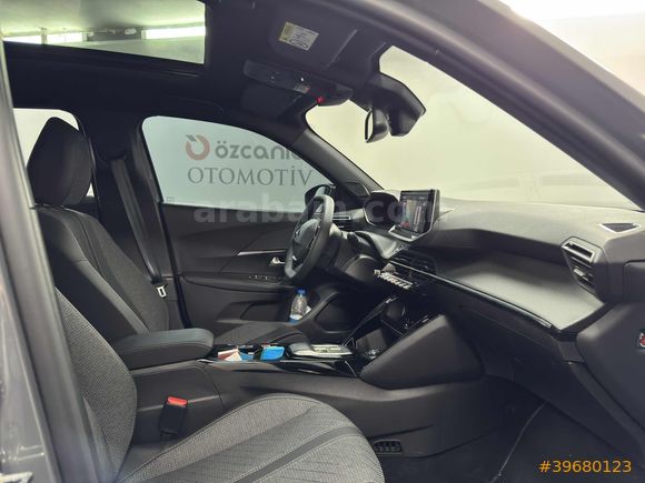 PEUGEOT 2008 | 1.2 HYBRİD 145 HP | HATASIZ BOYASIZ | CAM TAVAN
