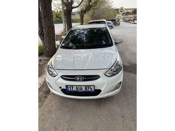 Sahibinden Hyundai Accent Blue 1.6 CRDI Mode Plus 2016 Model  169.000 km Beyaz