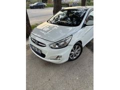 Sahibinden Hyundai Accent Blue 1.6 CRDI Mode Plus 2016 Model  169.000 km Beyaz