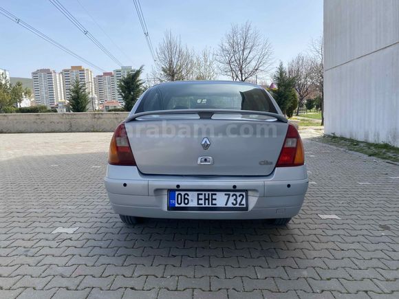 Sahibinden Renault Clio 1.4 RNA 2000 Model 