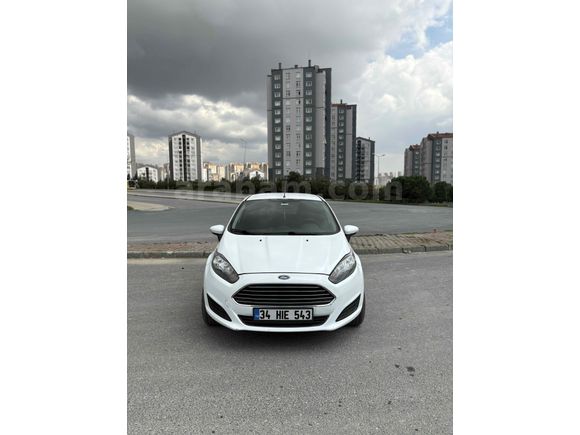 Sahibinden Ford Fiesta 1.5 TDCi trend 2014 Model  227.000 km Beyaz