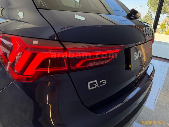 AUDİ Q3 ADVANCED 35 TFSI / 2021-12.AY ÇKŞ / HATASIZ-BOYASIZ ..