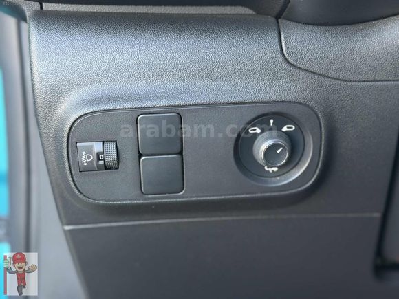 SEFA GÖĞNE'DEN HATASIZ 2022 C3 SHİNE ÇİFT RENK 37BİNKM OTOMATİK