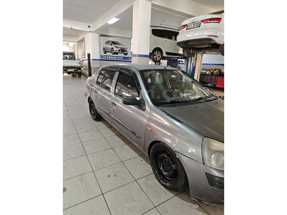 Sahibinden Renault Clio 1.4 Authentique 2004 Model