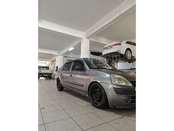 Sahibinden Renault Clio 1.4 Authentique 2004 Model