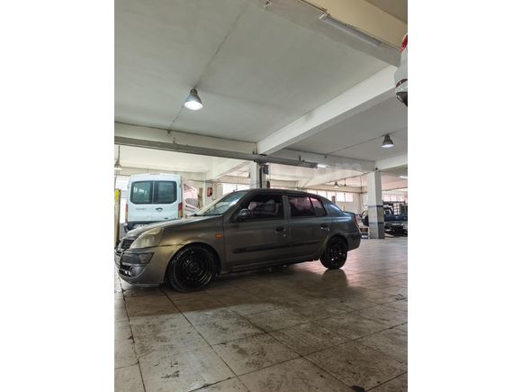 Sahibinden Renault Clio 1.4 Authentique 2004 Model